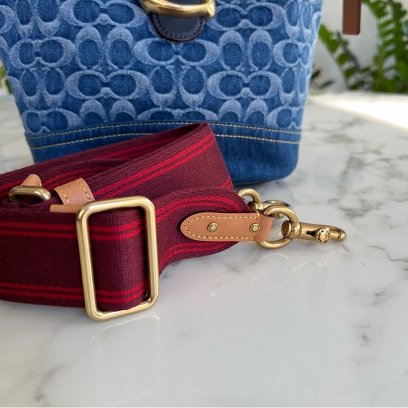 COACH Tali Bucket Bag in Signature Denim CA107 Indigo Navy Midnight Blue Brass - Picture 12 of 15